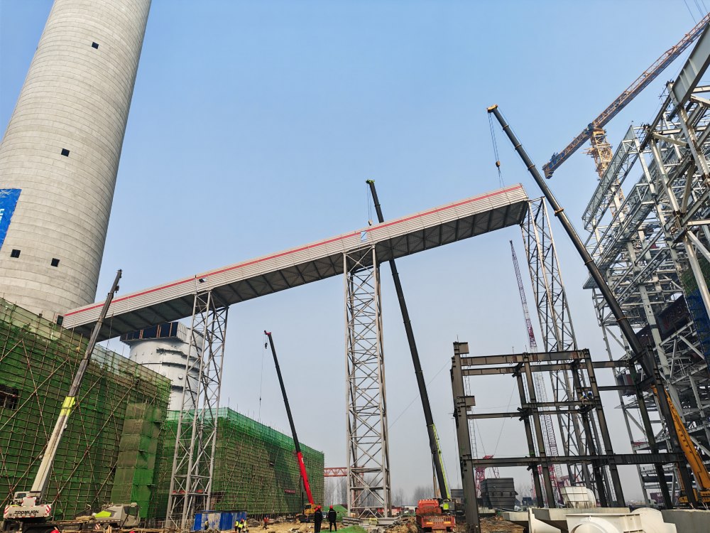 突破“空中走廊”!陕煤建设韩城分公司土建十六项目部承建的陕煤信阳超超临界工程装配式输煤栈桥建设再传捷报