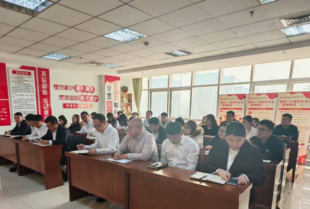 陕煤建设煤矿运营服务分公司:借两会春风 抬奋进龙头