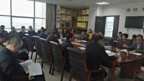 天工公司机关周末工作忙