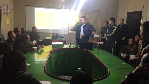 机电安装公司“安全营养餐”送现场