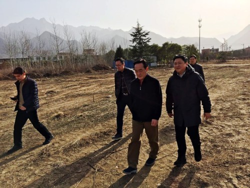 西安市总工会主席史南征一行深入户县草堂寺项目检查指导工作