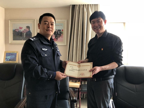 建设集团综合部积极配合公安未央分局宣传新户籍政策