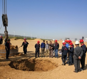 地基分公司抓紧时间“解难题”