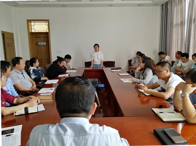 讲故事  谈感想  话心得