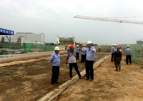 大秦置业公司积极迎接清源小区项目准业主参观考察