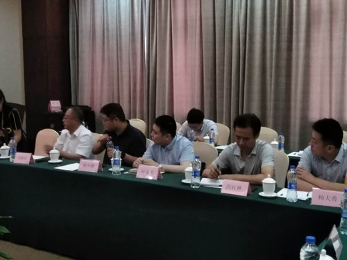 陕煤建设天工公司参加榆林合力产业扶贫开发公司红枣深加工项目推进会