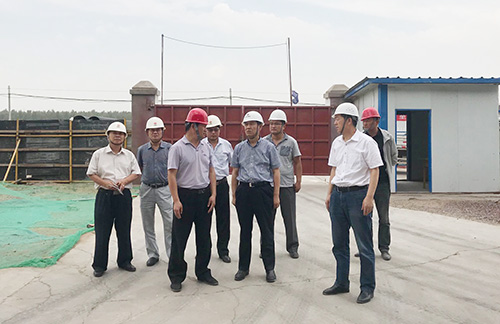 侯本英深入小保当工地调研检查企业文化建设情况
