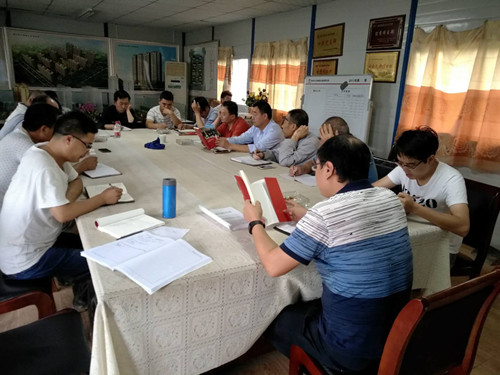 陕煤建设天工公司深入开展学习《梁家河》活动