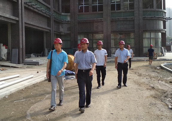 侯本英深入陕煤建设安康、汉中施工工地检查指导工作