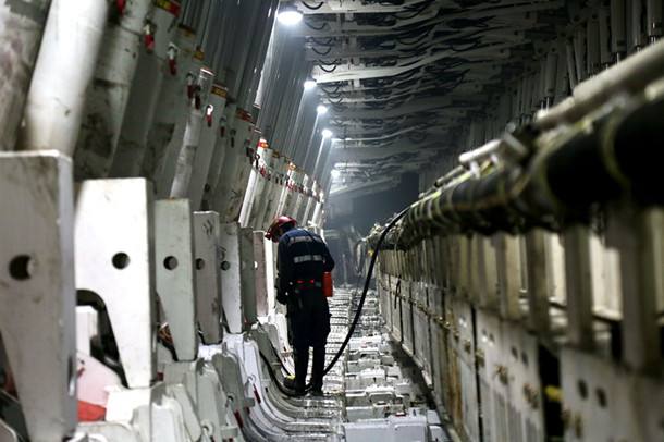 陕煤建设设计研究院与红柳林矿业公司联合开展长距离工作面设计考察工作