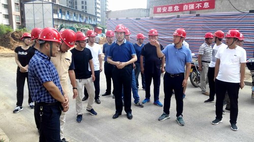 刘合理深入铜煤1#2#工地督促劳动会战