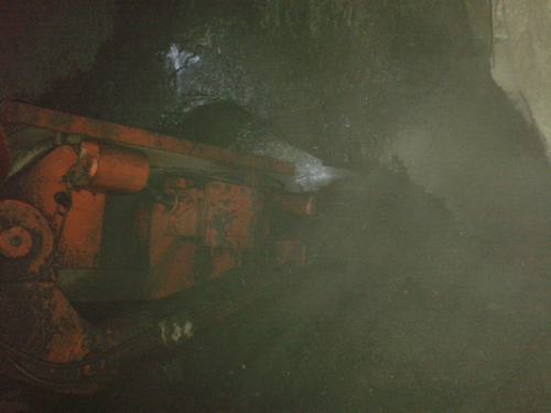 陕煤建设掘进公司：打造“铁军”不停歇 节日间喜迎巷道贯通