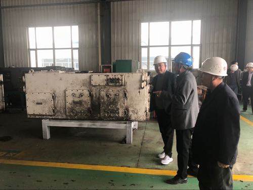 陕煤建设掘进公司：跑市场 比价格 节省也能出效益