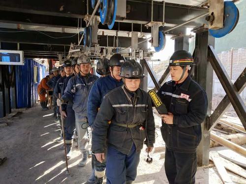 陕煤建设矿建二公司全力帮扶安全“不放心人”