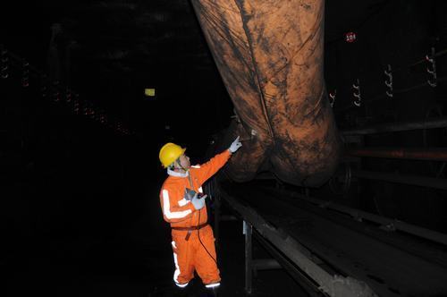 不忘初心不断奋斗 在“掘进铁军”道路上不断前行
