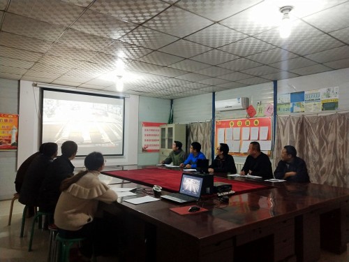 陕煤建设澄合分公司第十二项目部开展“全国交通安全日”宣传教育活动