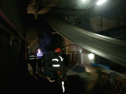 陕煤建设洗选煤运营公司柠条塔运营项目部胶带更换工程顺利完工