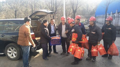 坚守岗位，我们一直在......