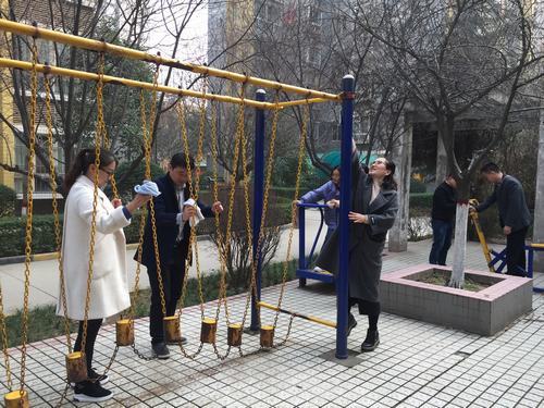 弘扬中华魂  雷锋在行动