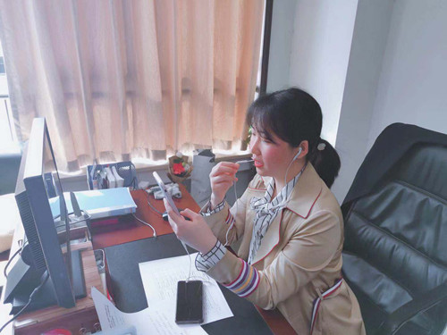 陕煤建设天工公司“逐梦新时代•巾帼绽芳华”女工经典诵读活动成功举办