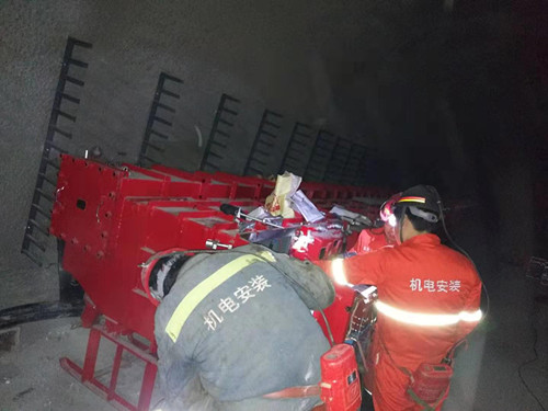 陕煤建设机电安装公司冶坪项目部完成电气试验