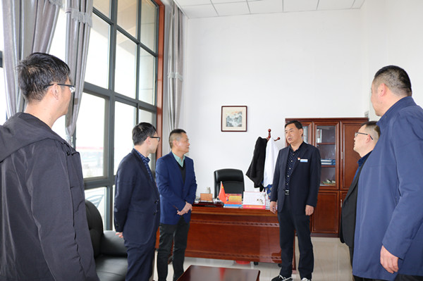 对标学习    交流经验