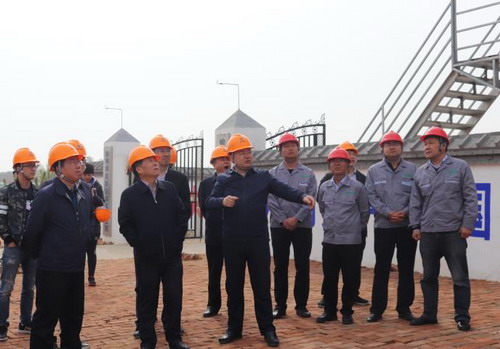 陕西环保集团总经理顾峰一行莅临铜川公司在建项目检查指导工作