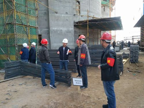 陕煤建设韩城分公司工会组织职工代表开展安全巡查活动