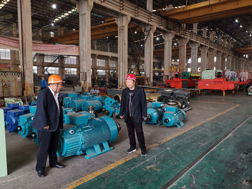 陕煤建设物资公司与山东起重机厂有限公司签订战略合作