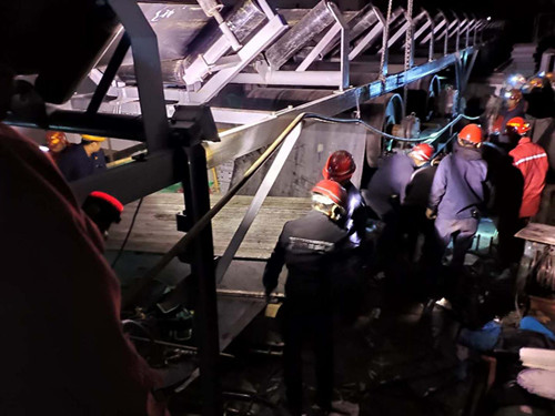 陕煤建设机电安装公司曹家滩项目部为“五一”劳动节献礼