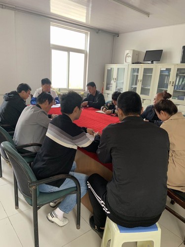 陕煤建设铜煤公司多种方式开展“工伤保险走进扶贫车间”主题普法宣传活动