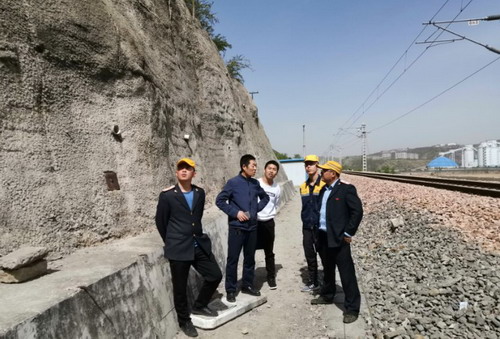 铁路安全的守护者