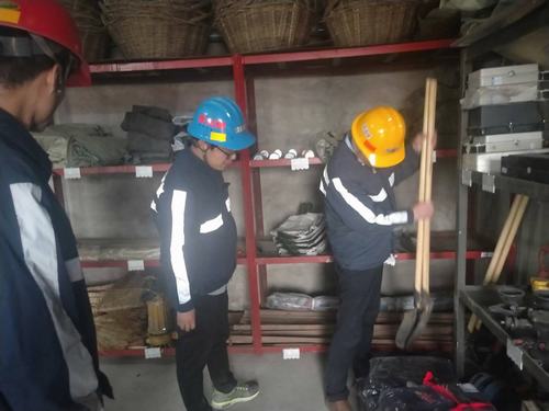 陕煤建设洗选煤运营公司安装第三项目部做实“雨季三防”工作