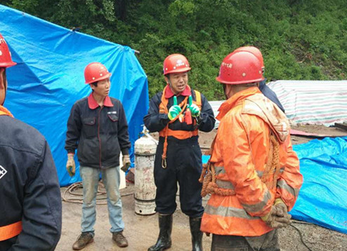 以月促年重实效  精心组织创新高