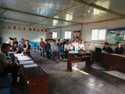 陕煤建设掘进公司：学规程 背规程 用规程 规范行为保安全