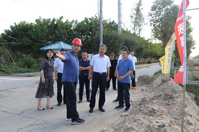 汉中市常务副市长陈晓勇调研陕煤建设汉中分公司承建的金华路项目