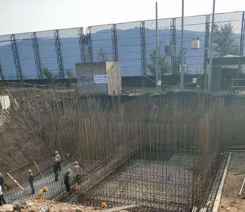 陕煤建设韩城分公司燕家塔项目吸水井与生产消防水泵房开工建设