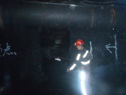 陕煤建设掘进公司：红柳林项目部44202工作面切眼安全精准贯通