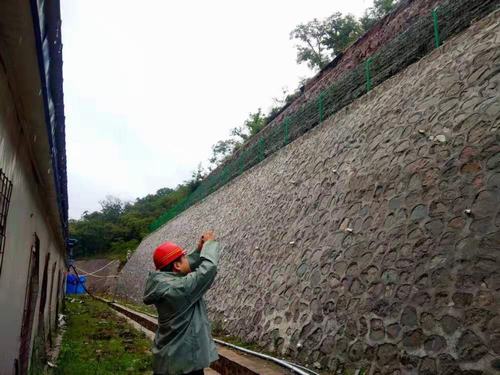 陕煤建设矿建二公司冶坪项目部开展“雨季三防”专项检查活动