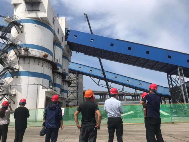 陕煤建设路桥分公司查隐患保平安迎大庆