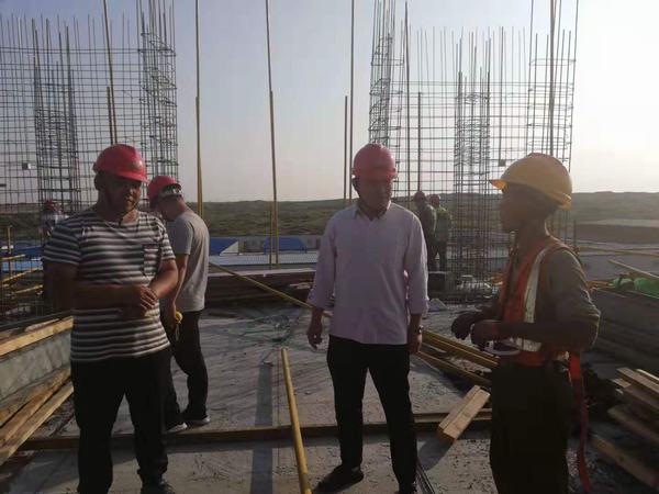 企业发展浪潮中的一朵浪花