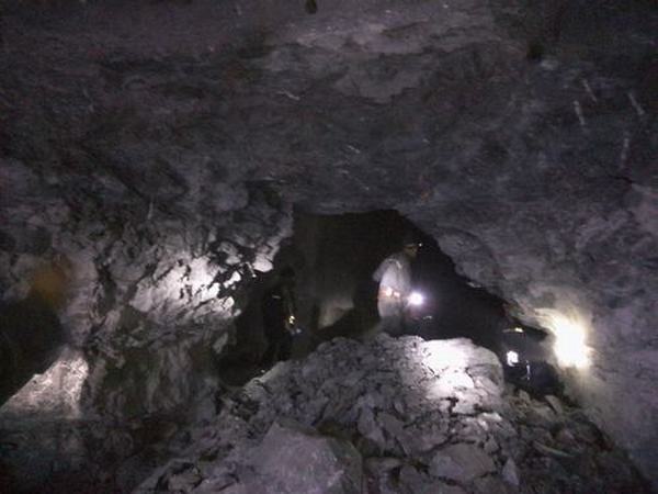 陕煤建设矿建二公司：车村项目部主斜井撒煤清理硐室顺利贯通