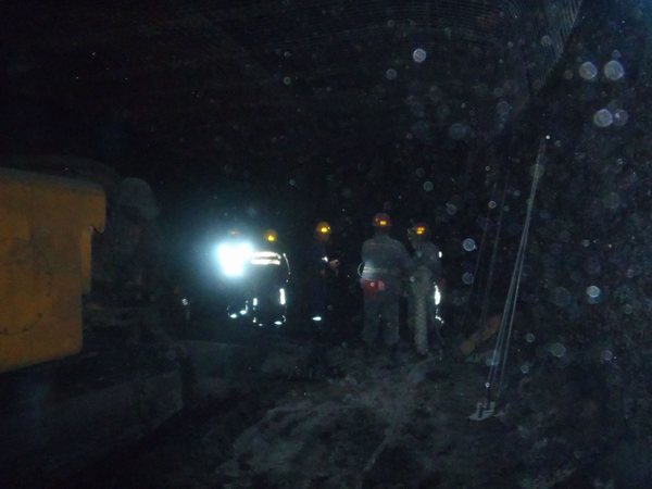 陕煤建设掘进公司：柠条塔项目部顺利完成1-2煤贯通任务