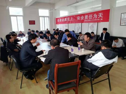 铜煤一、二号住宅小区最后一栋住宅楼顺利通过竣工验收！