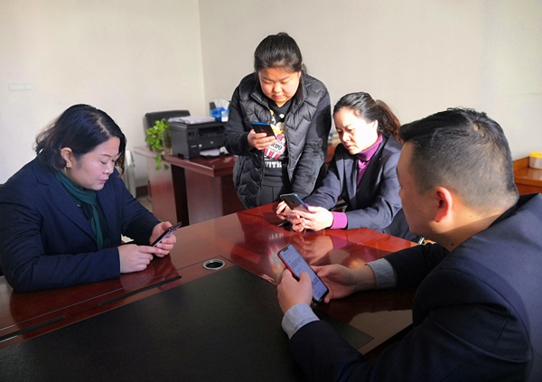 陕煤建设矿建三公司工会组织陕西省企业工资集体协商条例学习“接地气”