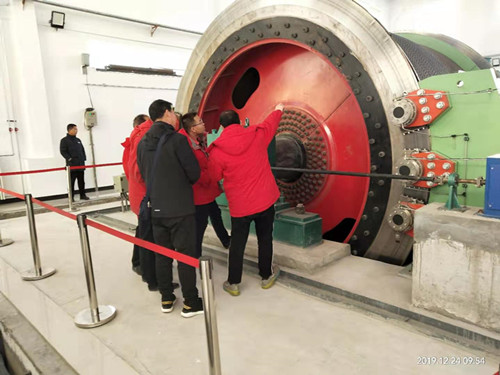 陕煤建设机电安装公司承建的外部马莲台煤矿提升机安装工程顺利通过验收