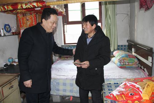 新春送关怀 大爱暖人心