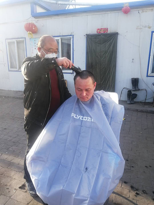 陕煤建设机电安装公司小保当项目部关爱职工从“头”开始