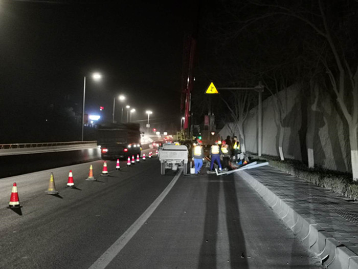 陕煤建设川耀公司：点亮城市夜空  照亮幸福之路