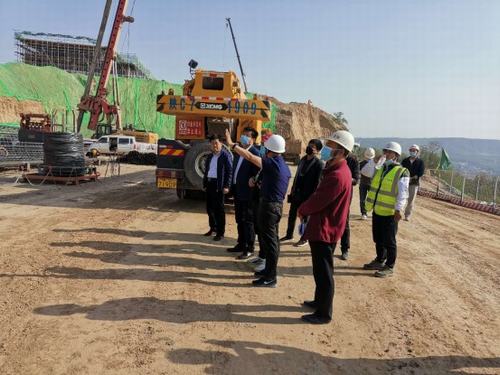 彬州市领导莅临银西高铁彬州站前广场项目检查指导工作